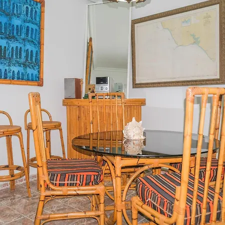 Casa Con Terraza Y Barbacoa En - Es-180-242