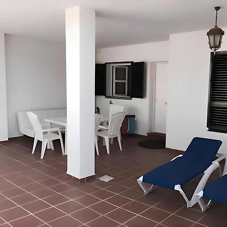 Casa Con Terraza Y Barbacoa En - Es-180-242 *